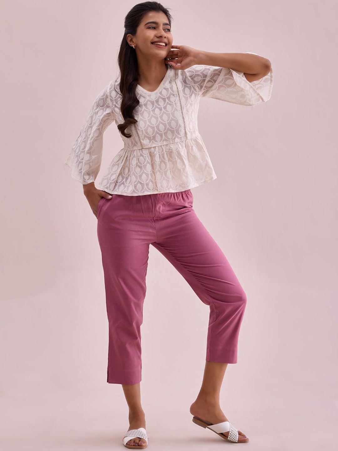 

Go Colors Women Relaxed Slim Fit Mid Rise Flat-Front Trousers, Red