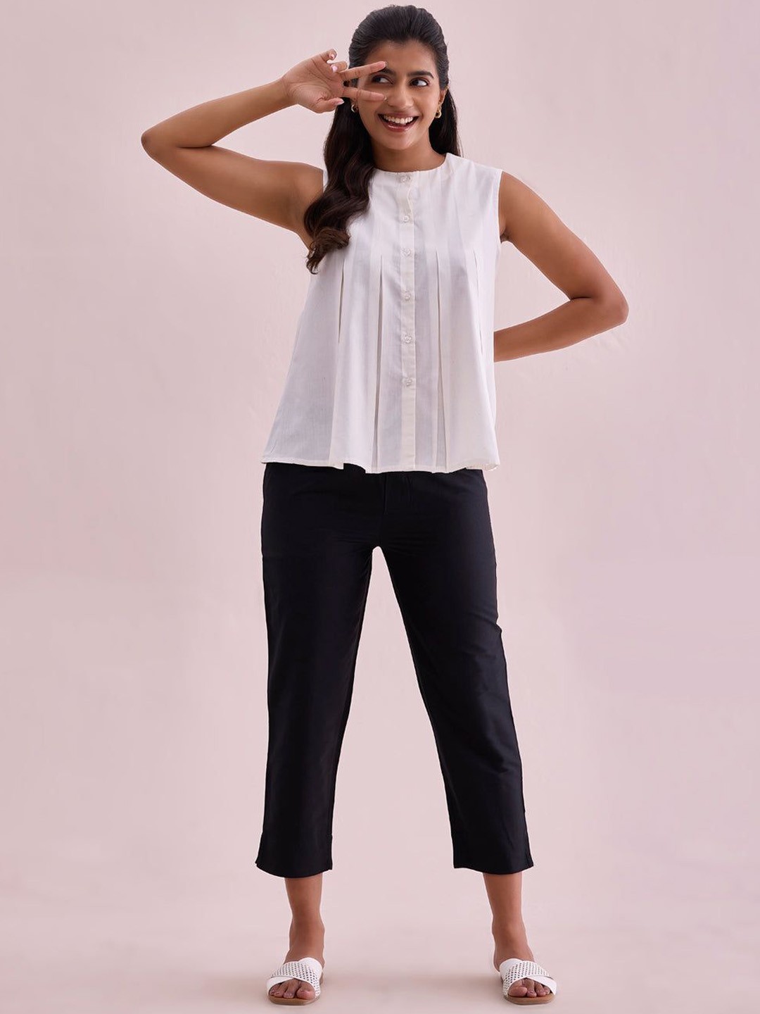 

Go Colors Women Relaxed Loose Fit Trousers, Black