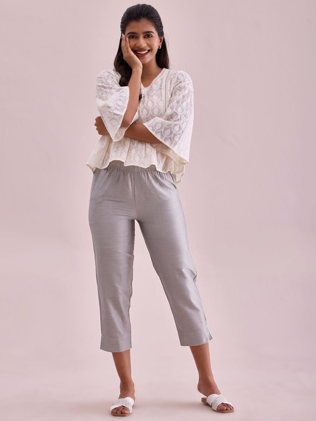 

Go Colors Women Solid Relaxed Loose Fit Mid-Rise Regular Trousers, Silver