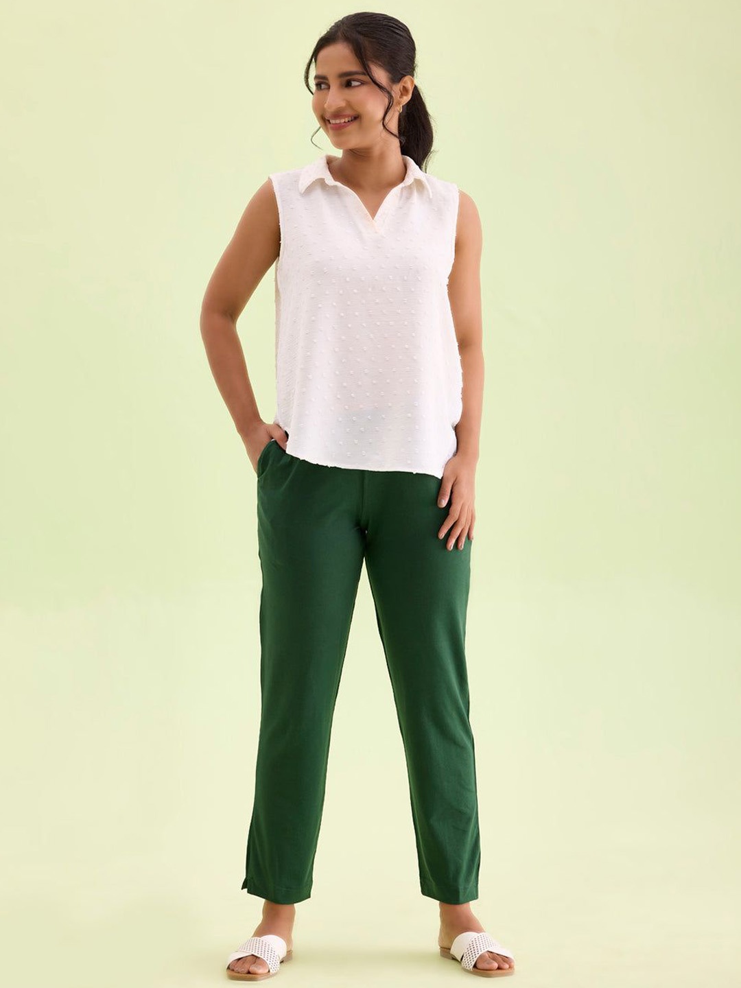 

Go Colors Women Relaxed Trousers, Green