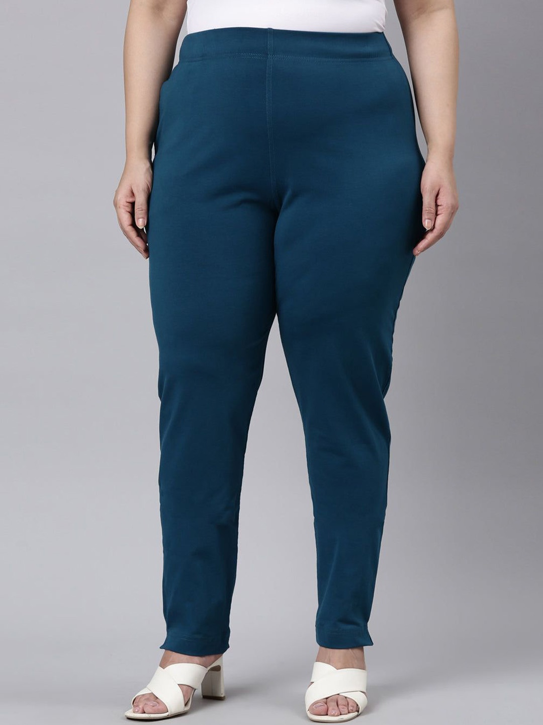 

Go Colors Women Relaxed Trousers, Turquoise blue