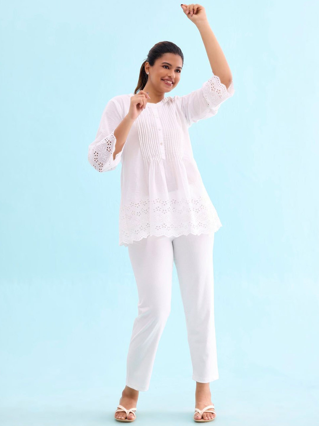 

Go Colors Women Relaxed Loose Fit Trousers, Cream