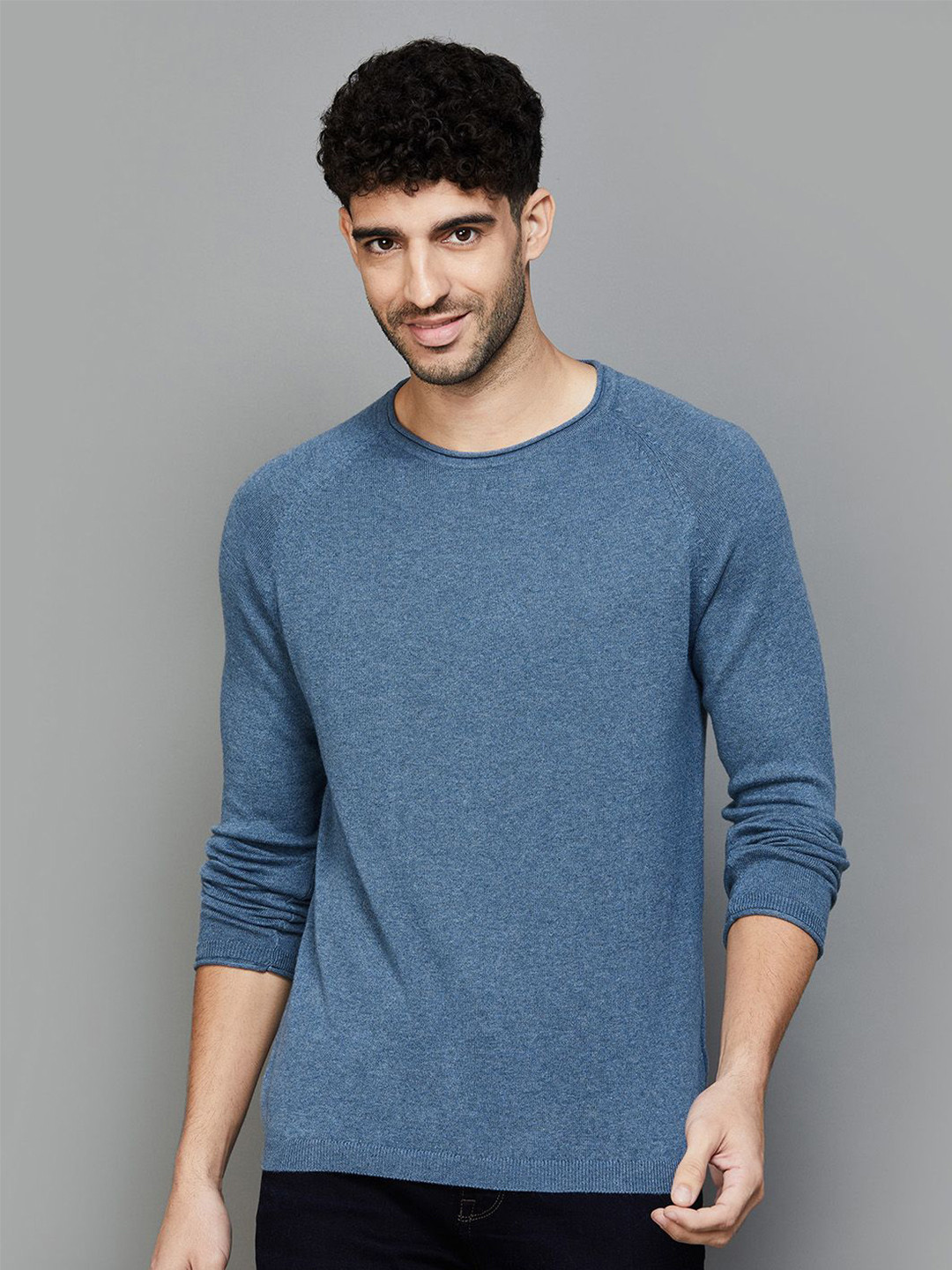 

Bossini Men Solid Pullover Sweaters, Blue