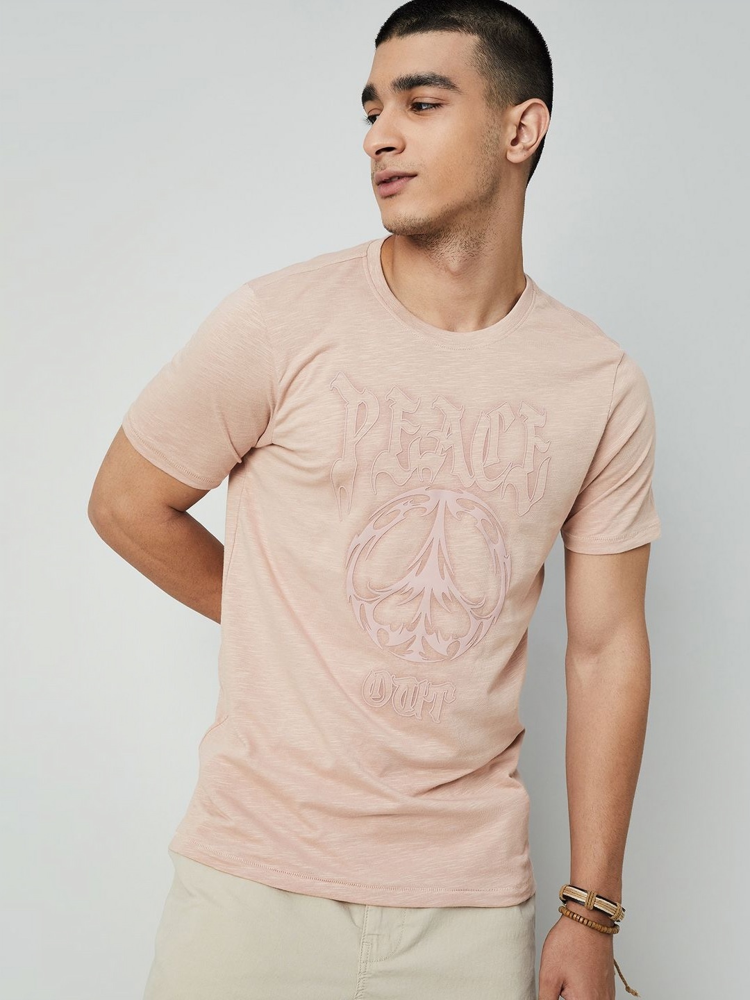 

Forca by Lifestyle Men Typography Pockets T-shirt, Pink