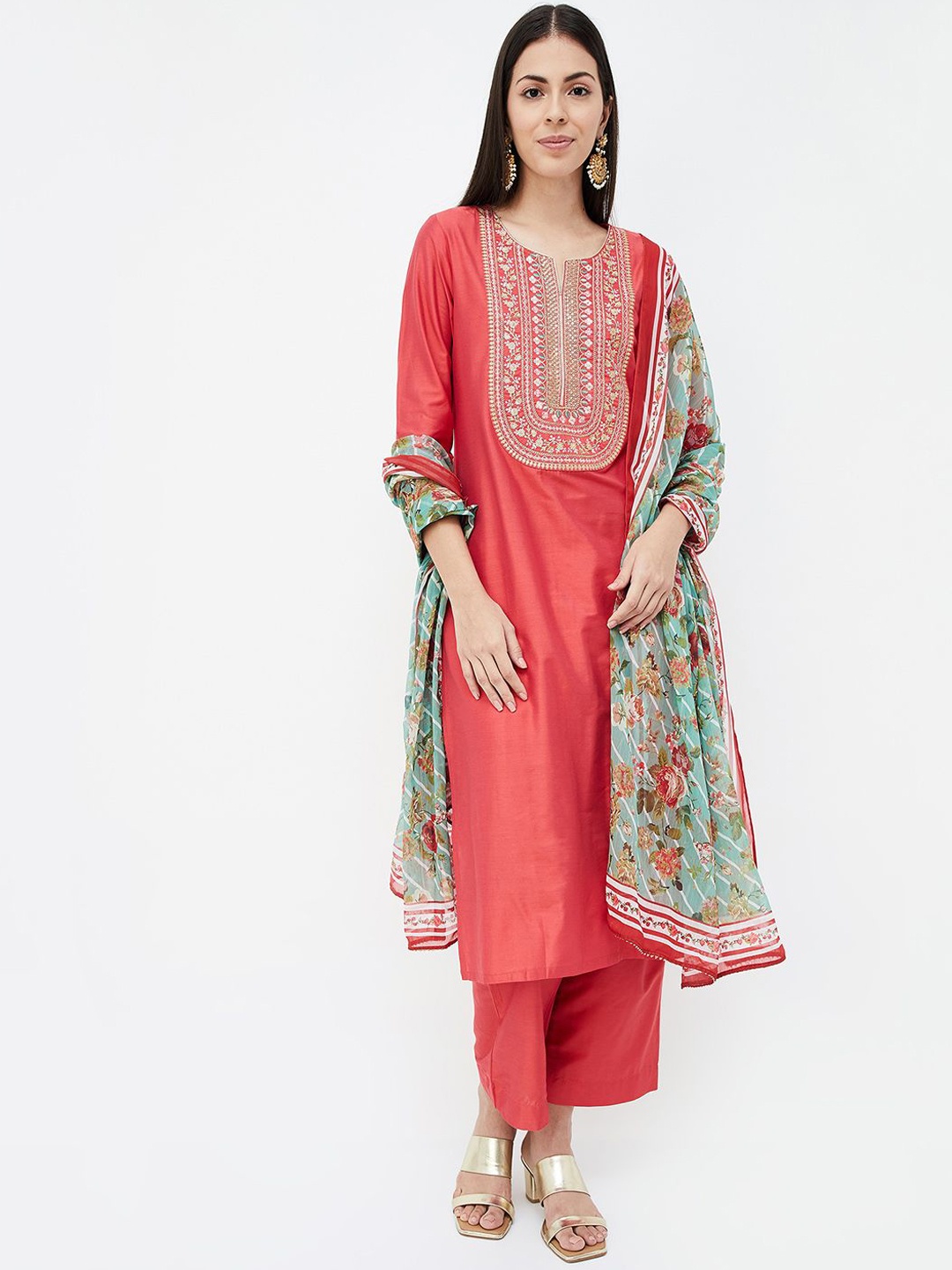 

Melange by Lifestyle Ethnic Motifs Embroidered Sequinned Kurta With Pyjamas & Dupatta, Red