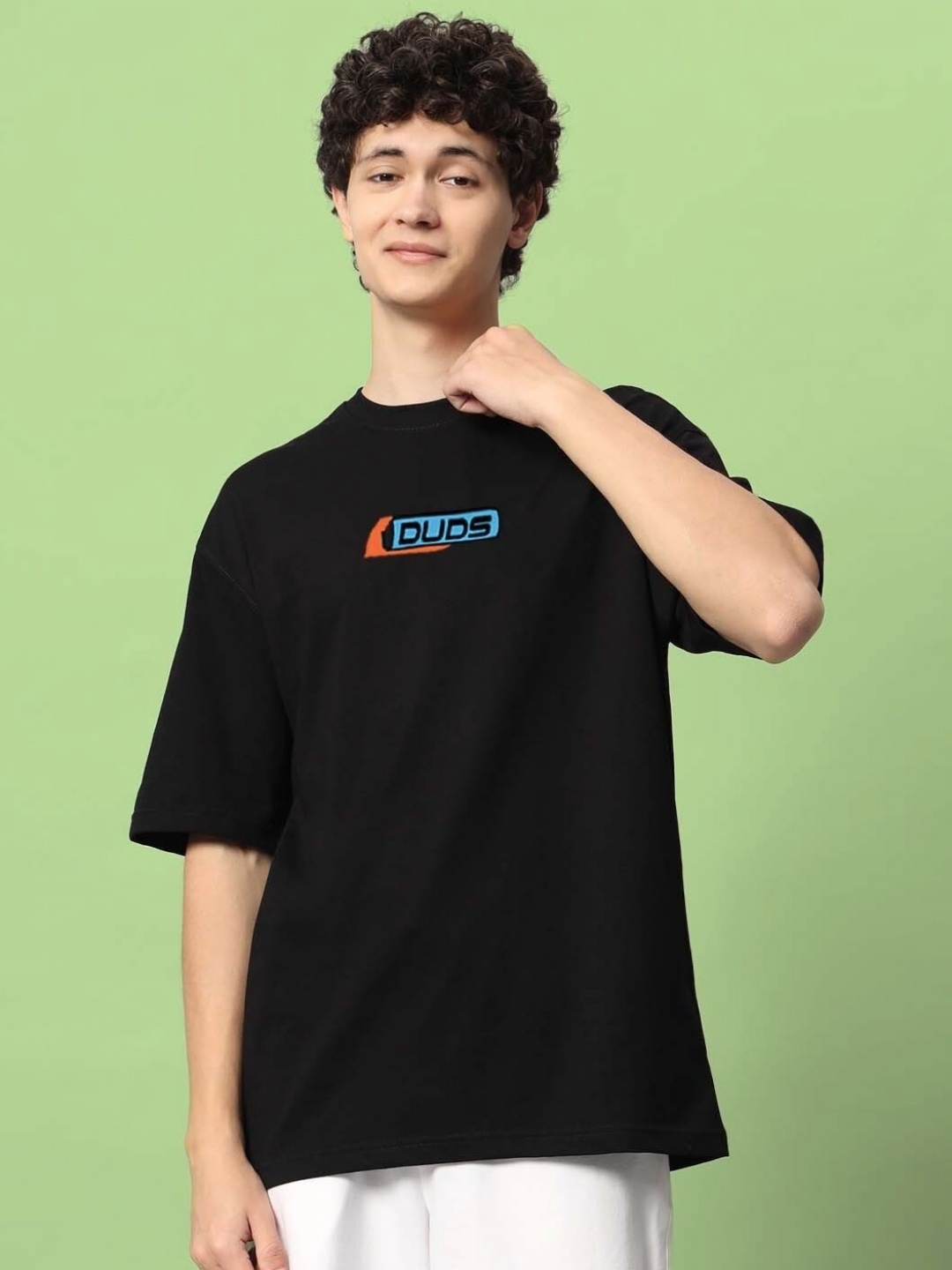 

WEARDUDS Men Graphic Printed Round Neck Cotton Oversized T-Shirt, Black