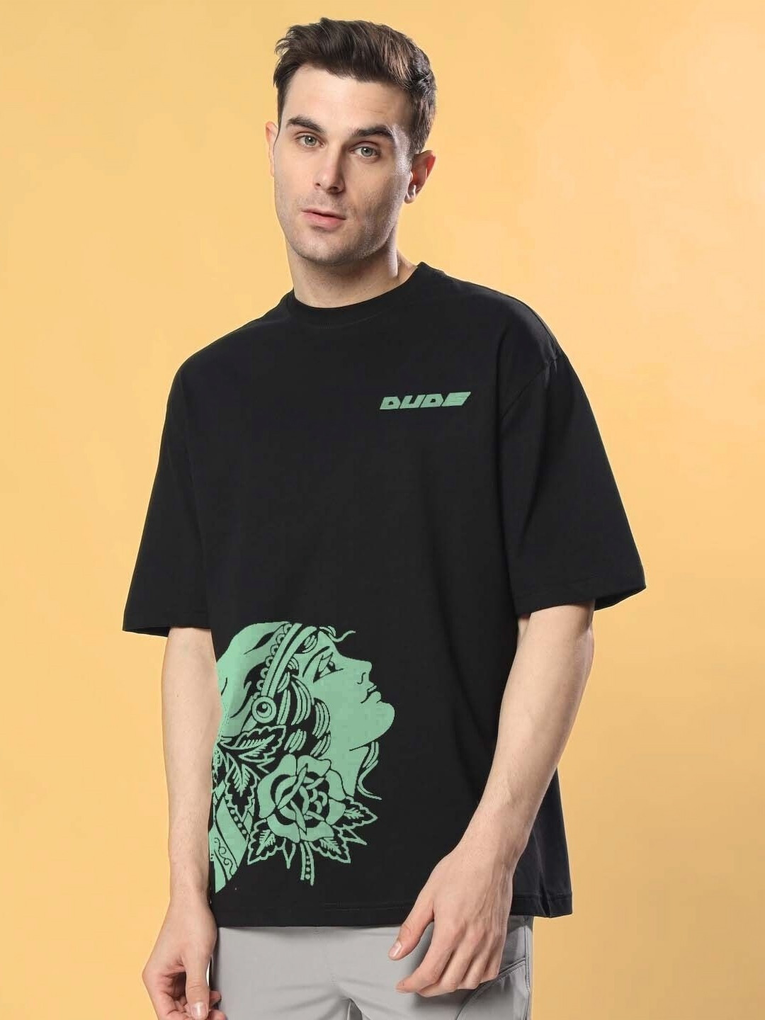 

WEARDUDS Men Graphic Printed Round Neck Cotton Oversized T-Shirt, Black