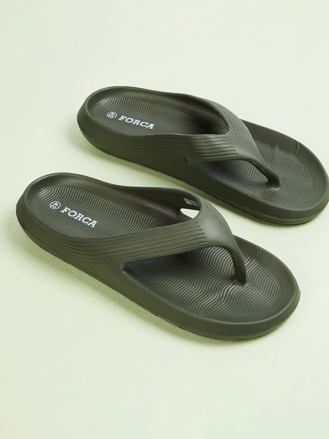 

Forca by Lifestyle Men Rubber Thong Flip-Flops, Olive