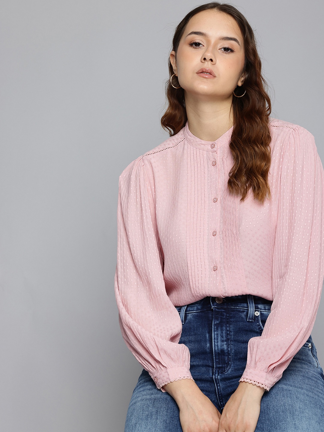 

Levis Band Collar Puff Sleeves Self-Design Textured Casual Shirt, Pink