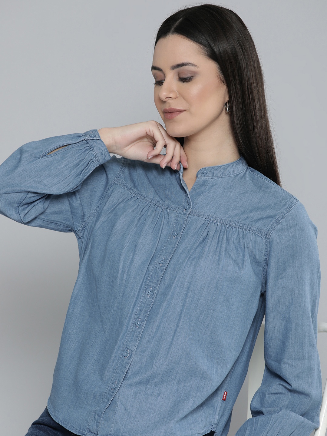 

Levis Band Collar Gathers Casual Shirt, Blue