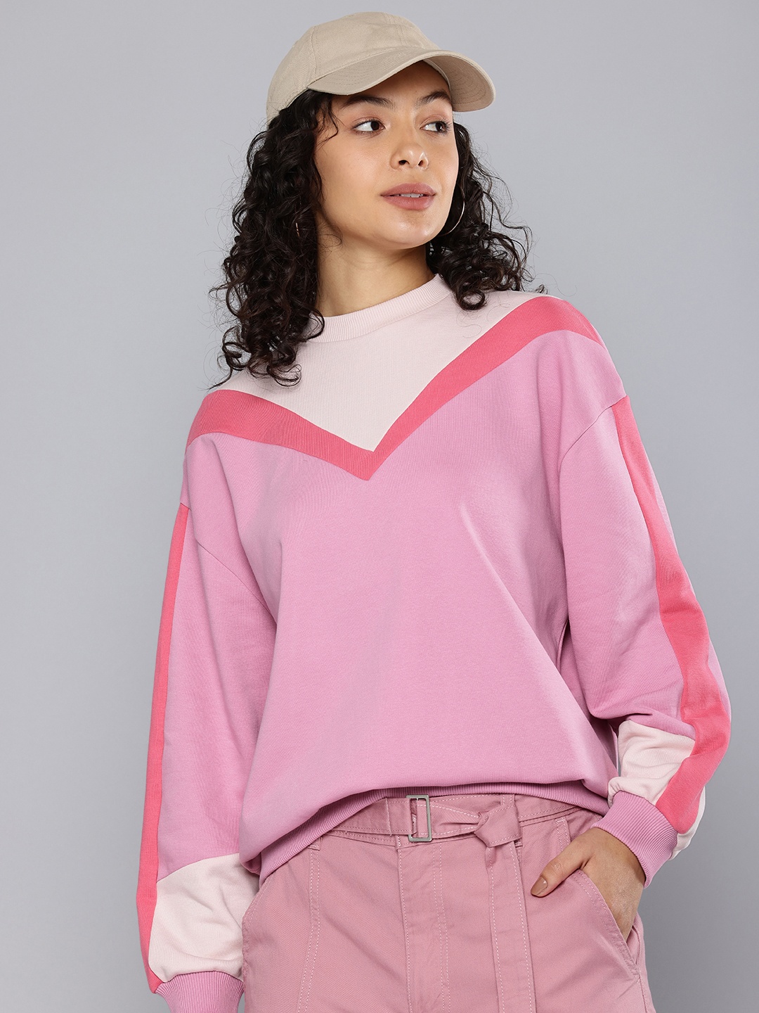 

Levis Colourblocked Terry Relaxed Fit Sweatshirt, Pink