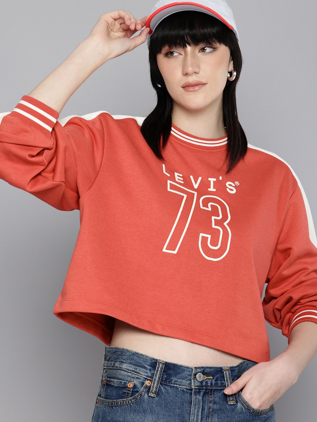 

Levis Brand Logo Embroidered Crop Sweatshirt, Rust
