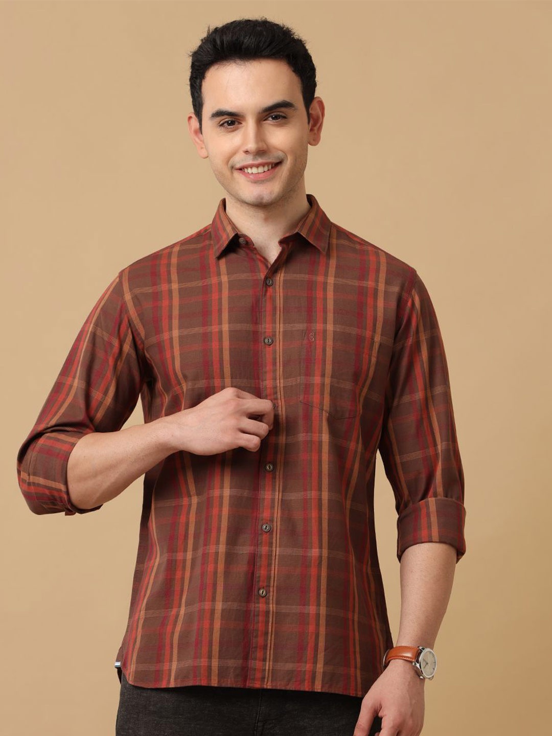 

CAVALLO by Linen Club Men Contemporary Slim Fit Tartan Checks Opaque Checked Casual Shirt, Brown