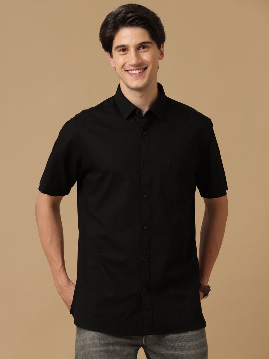 

CAVALLO by Linen Club Men Contemporary Slim Fit Opaque Casual Shirt, Black