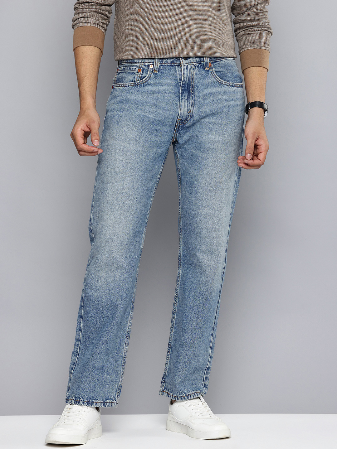 

Levis Men 555 96 Relaxed Straight Fit Pure Cotton Light Fade Jeans, Blue