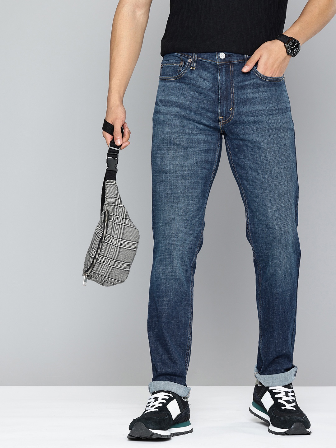 

Levis Men 505 Light Fade Stretchable Jeans, Blue