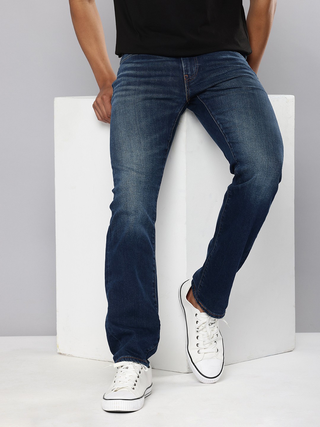 

Levis Men 511 Slim Fit Heavy Fade Stretchable Jeans, Navy blue