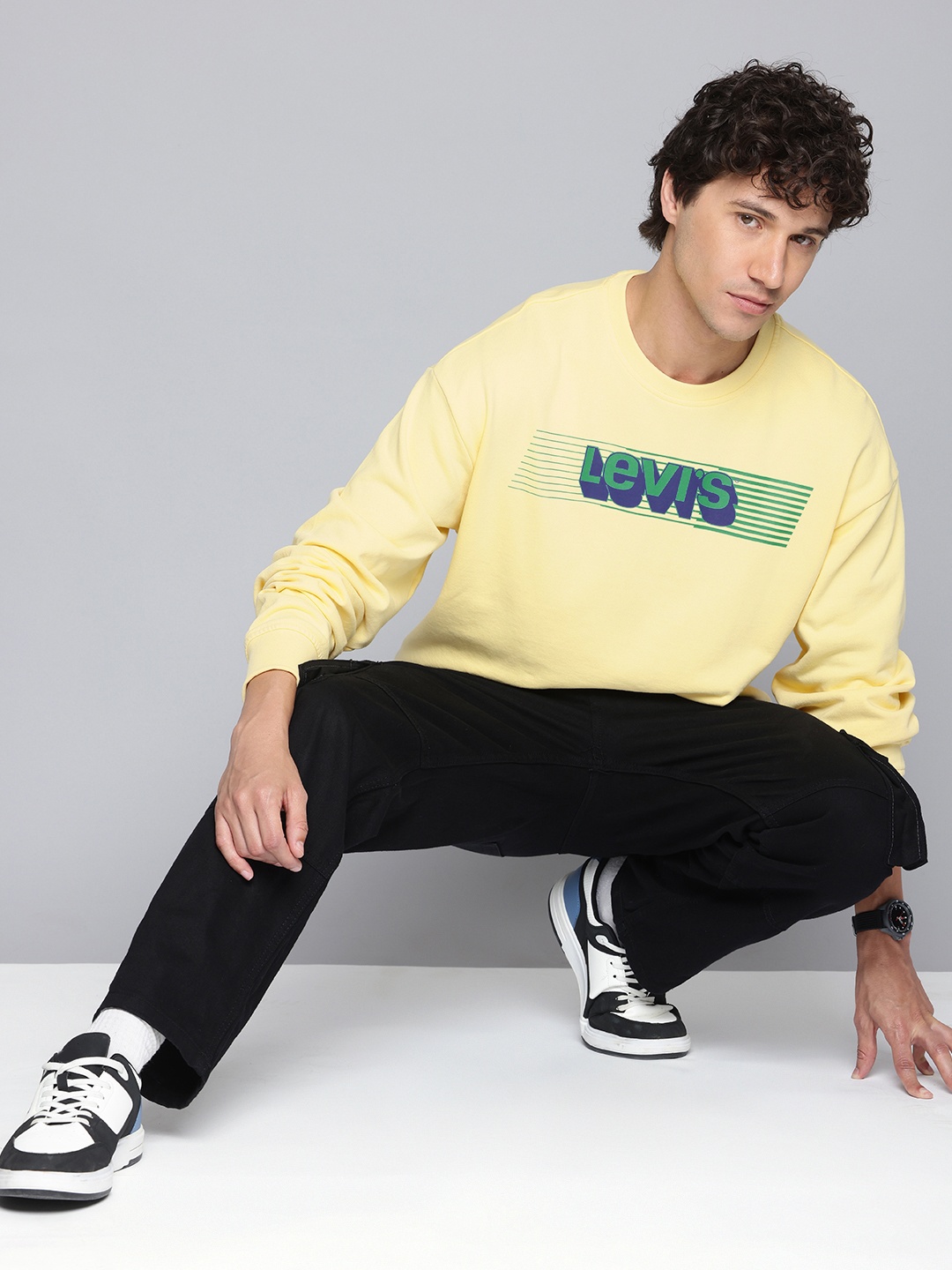

Levis Pure Cotton Brand Logo Printed Sweatshirt, Yellow