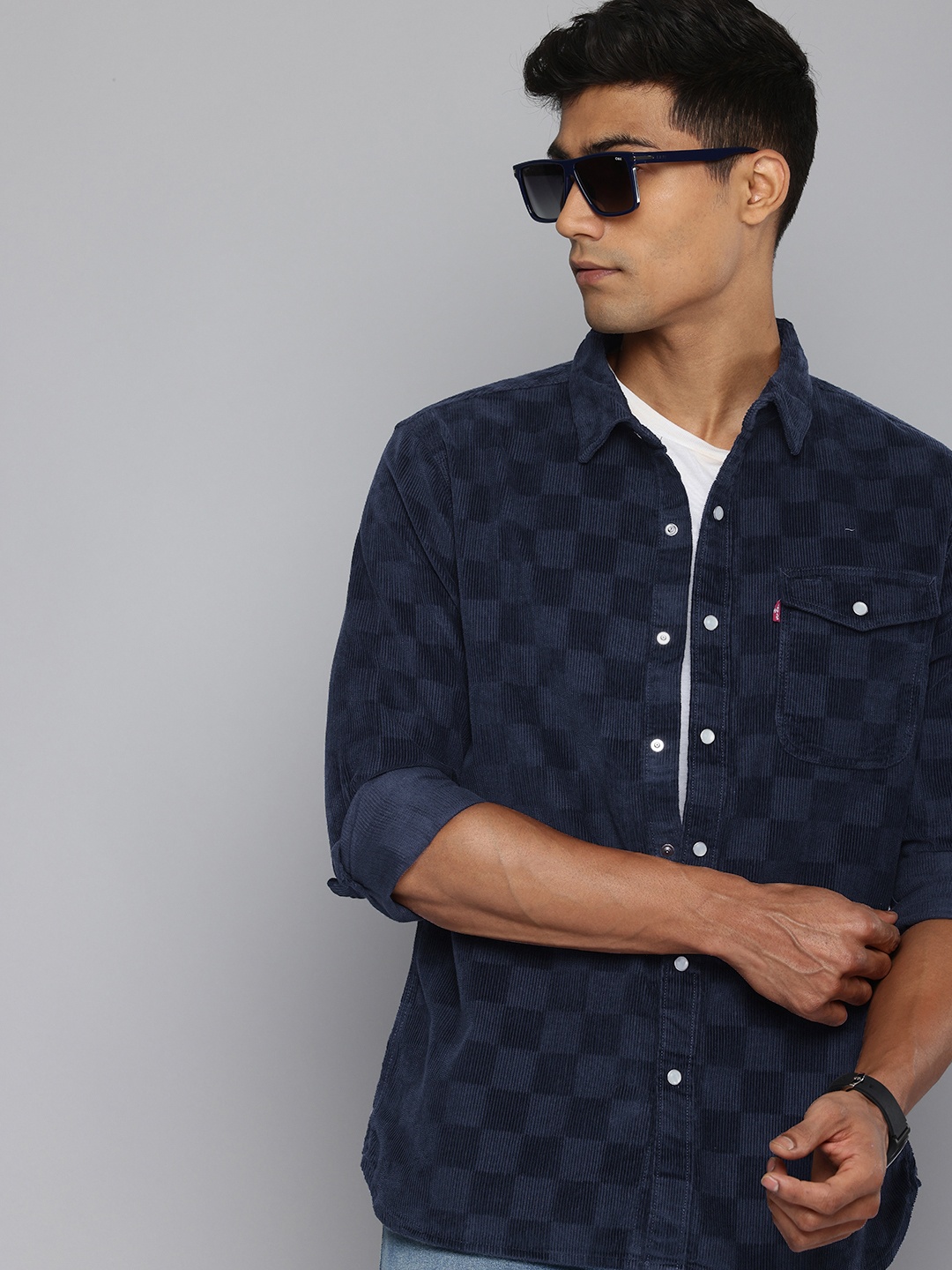 

Levis Pure Cotton Slim Fit Checked Corduroy Casual Shirt, Navy blue
