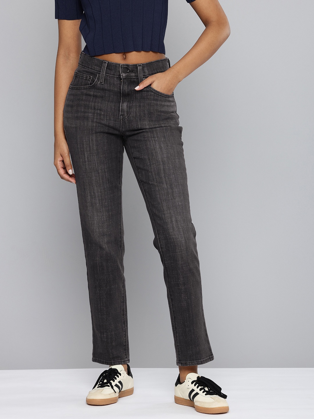 

Levis Women 724 Slim Fit High-Rise Light Fade Stretchable Jeans, Black