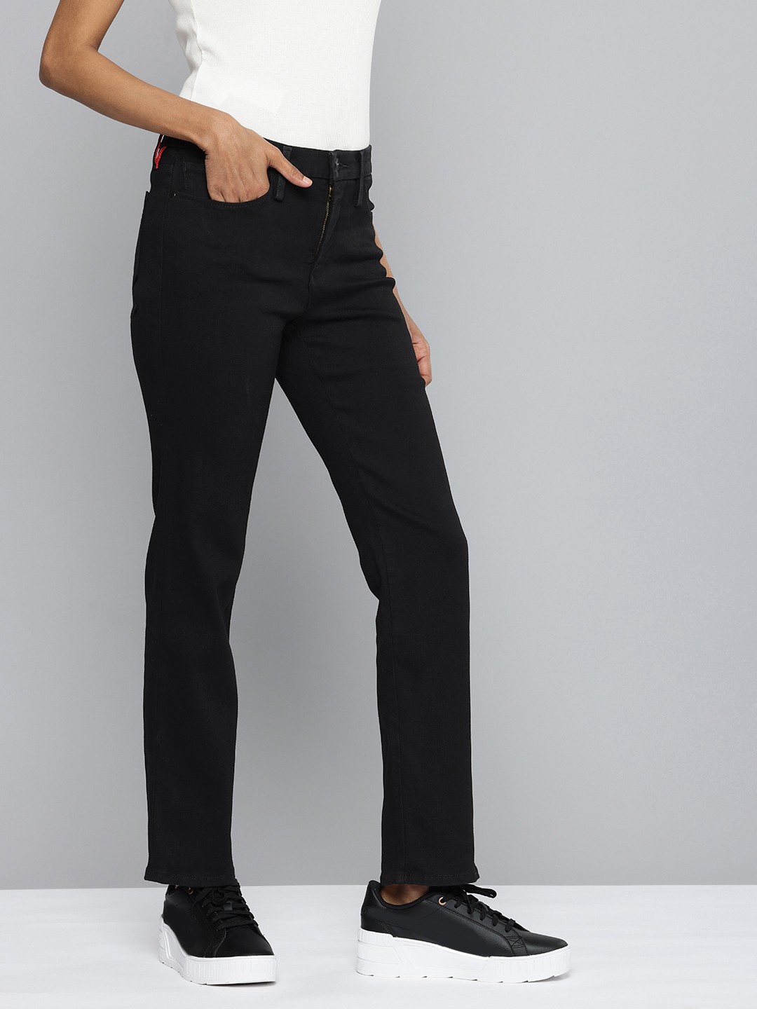 

Levis Women 314 Straight Fit Stretchable Jeans, Black
