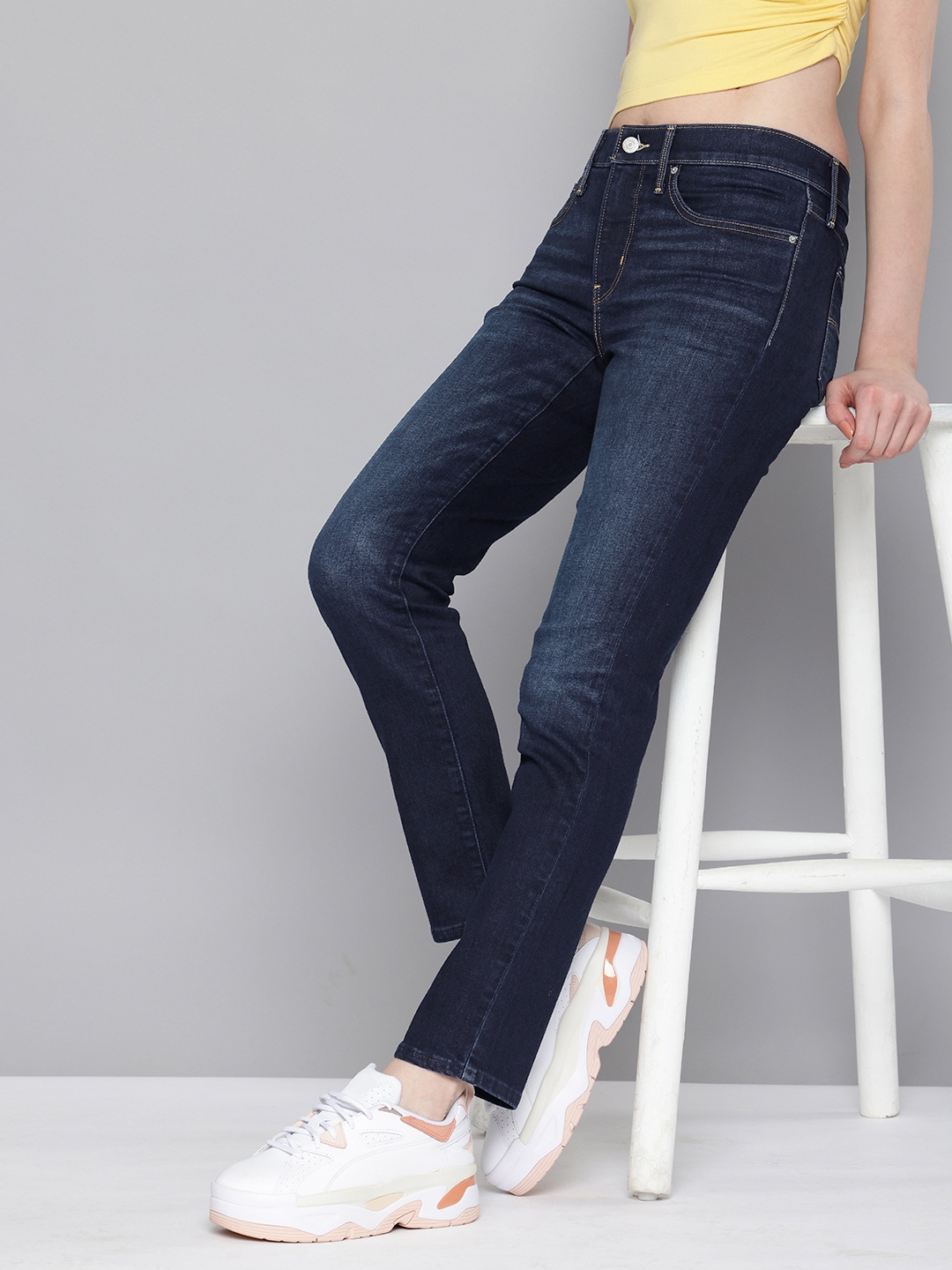 

Levis Women 312 Slim Fit Light Fade Stretchable Jeans, Blue