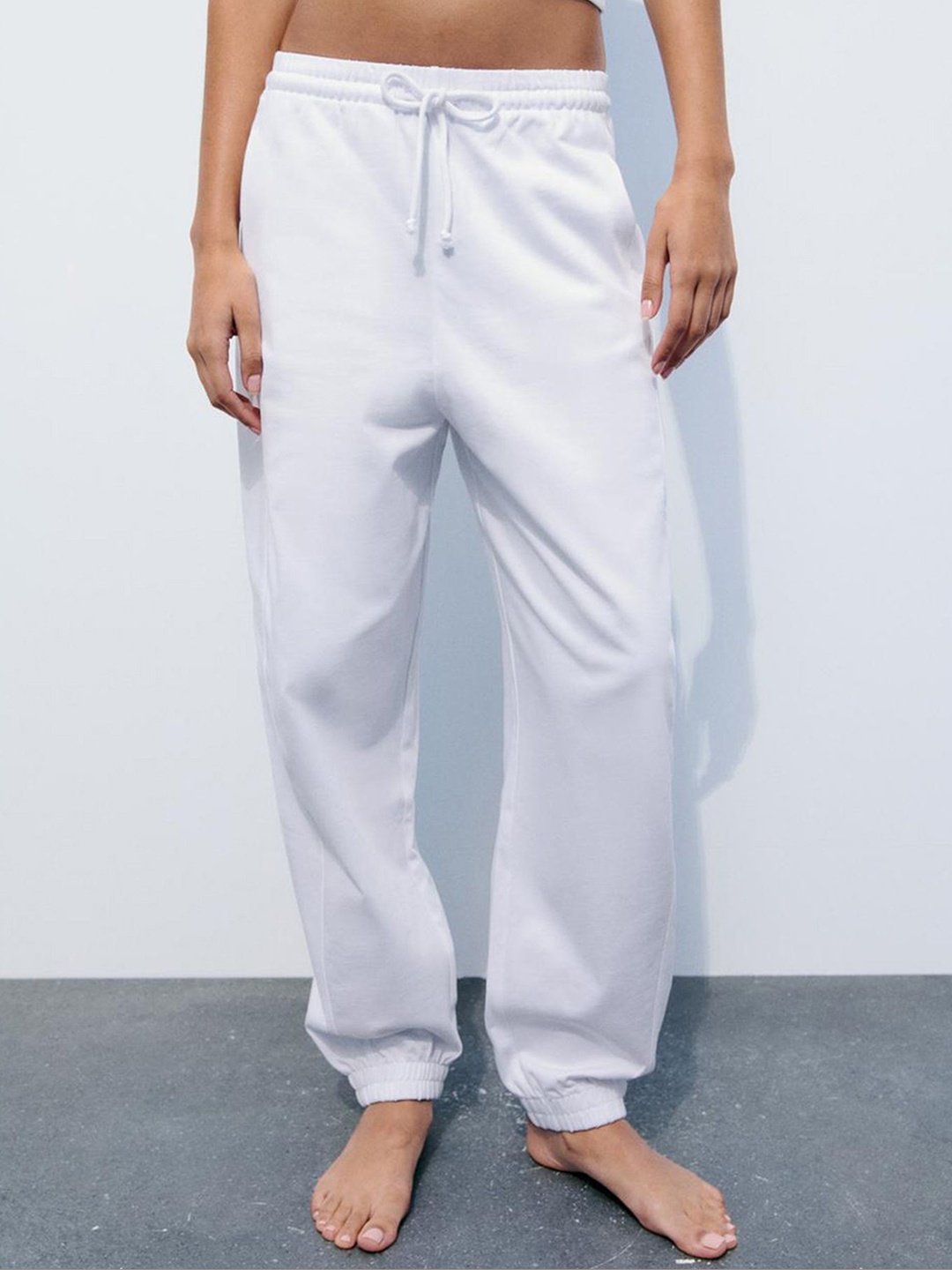 

LULU & SKY Women Solid Regular Fit High-Rise Trousers, White