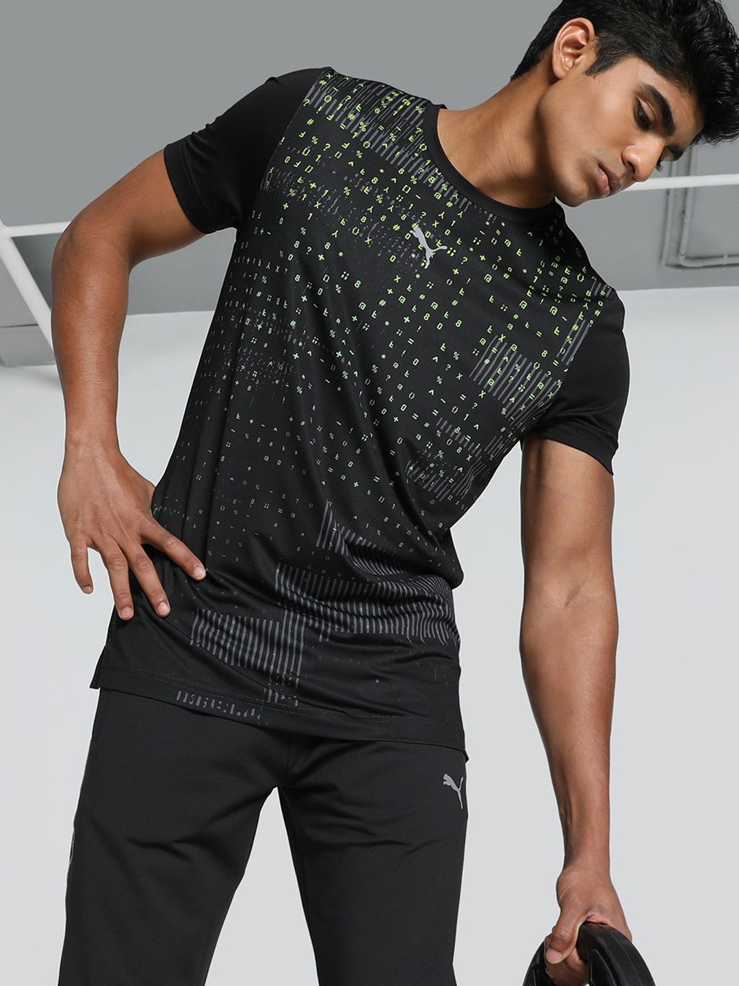 one8 x PUMA Men Printed Slim Fit T-shirt, Black