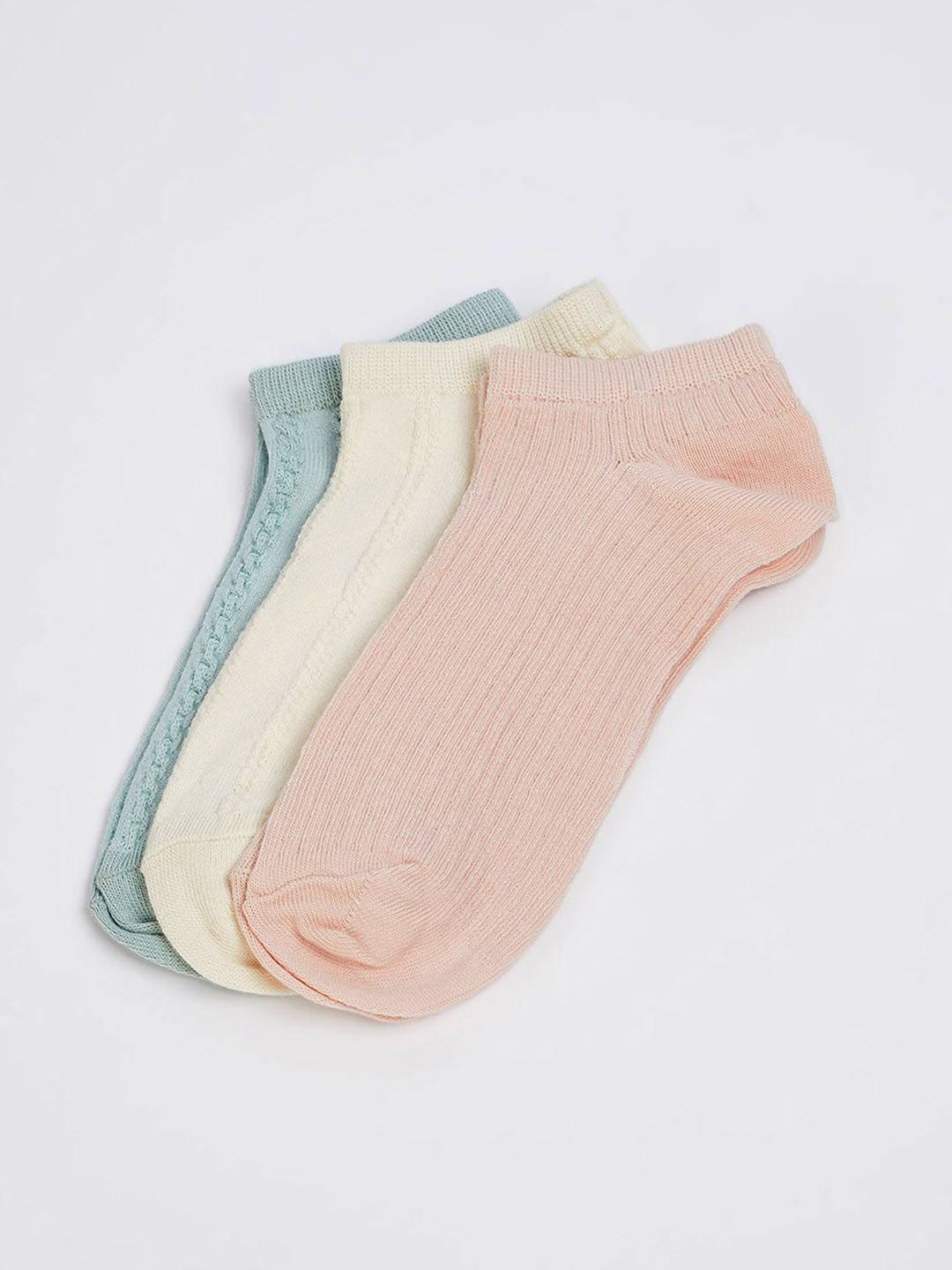 

max Pack Of 3 Ankle-Length Textured Socks, Peach