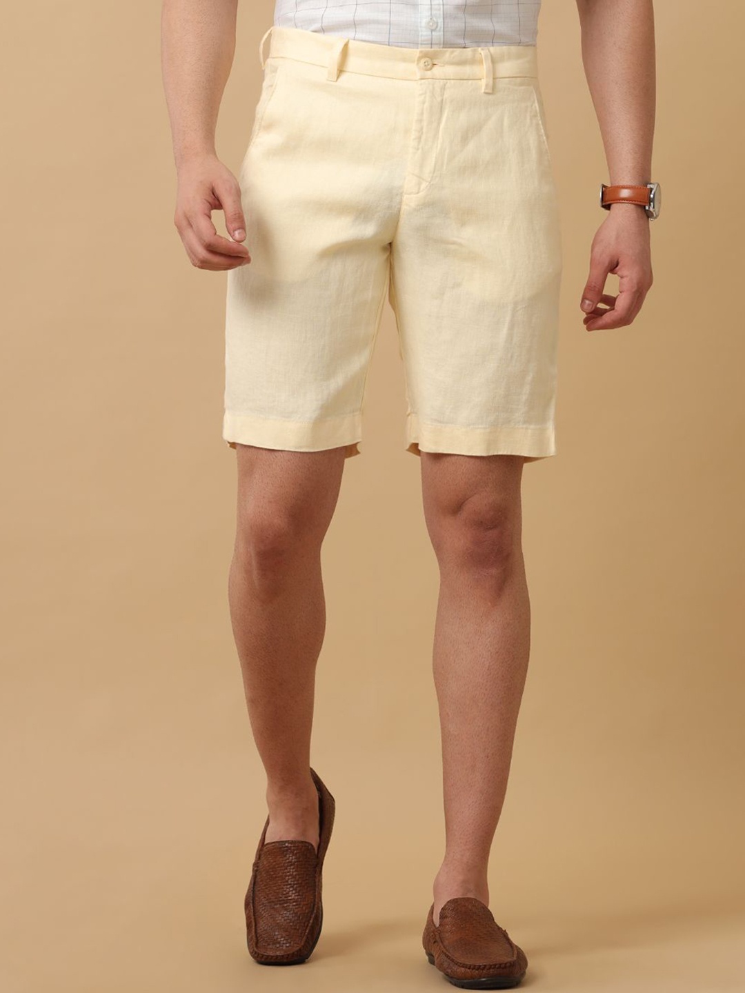 

Linen Club Men Mid-Rise Slim Fit Outdoor Shorts, Yellow