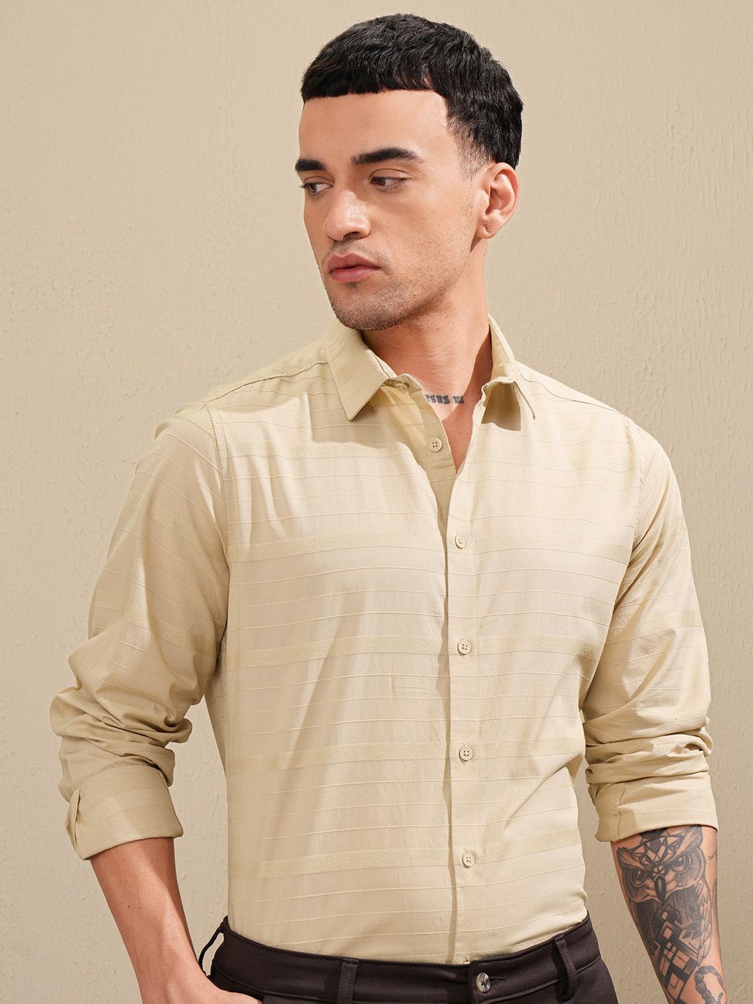 

HIGHLANDER Men Horizontal Striped Pattered Shirt, Beige