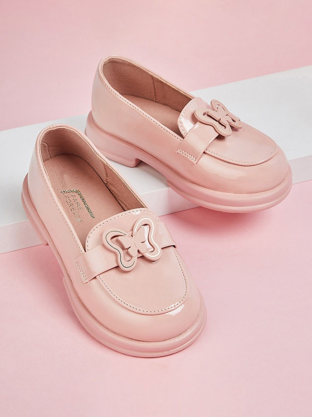 

Fame Forever by Lifestyle Girls Loafers, Pink