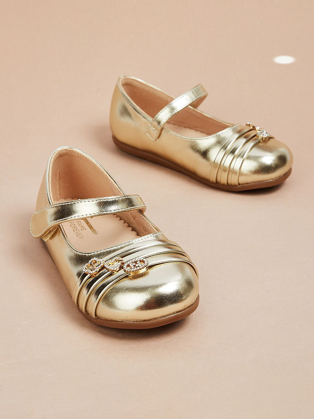 

Fame Forever by Lifestyle Girls Embellished Ballerinas, Gold