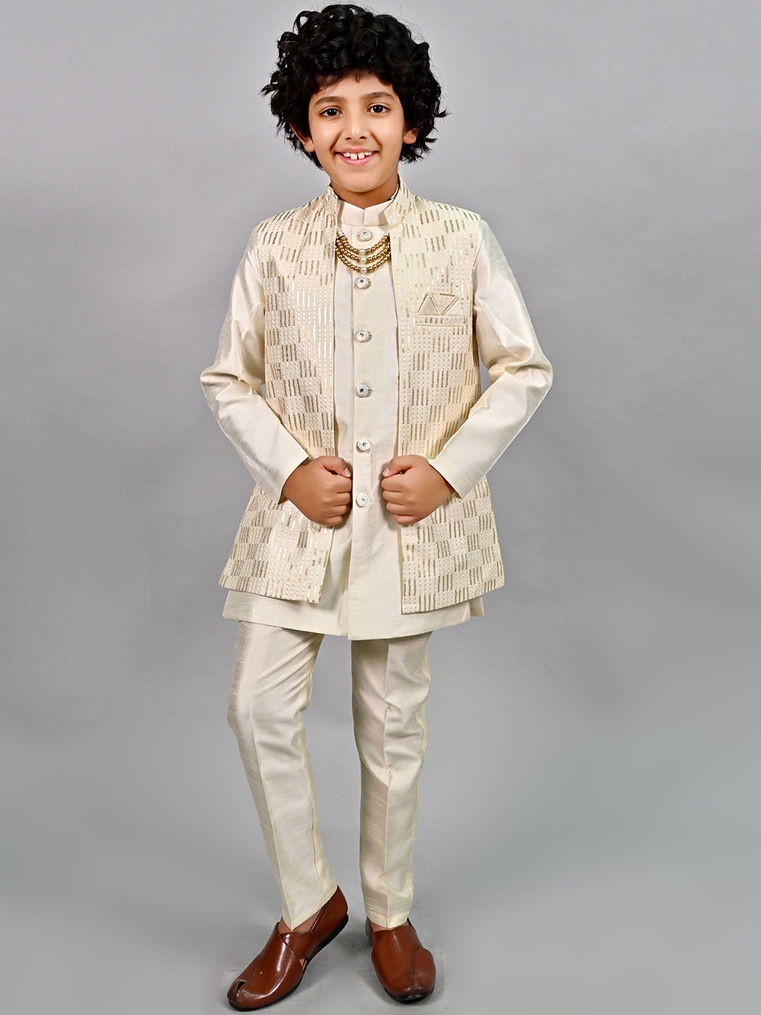 

ahhaaaa Boys Sequined Sherwani Set, Cream