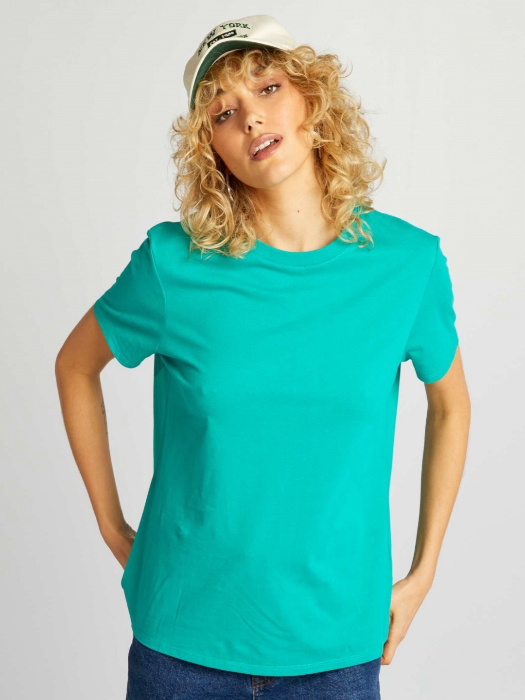 

KIABI Women Round Neck Pockets T-shirt, Green