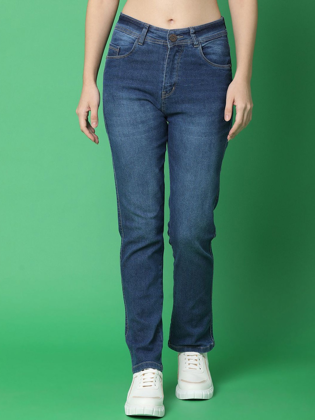 

UNLIMITED Women Slim Fit Light Fade Stretchable Jeans, Blue