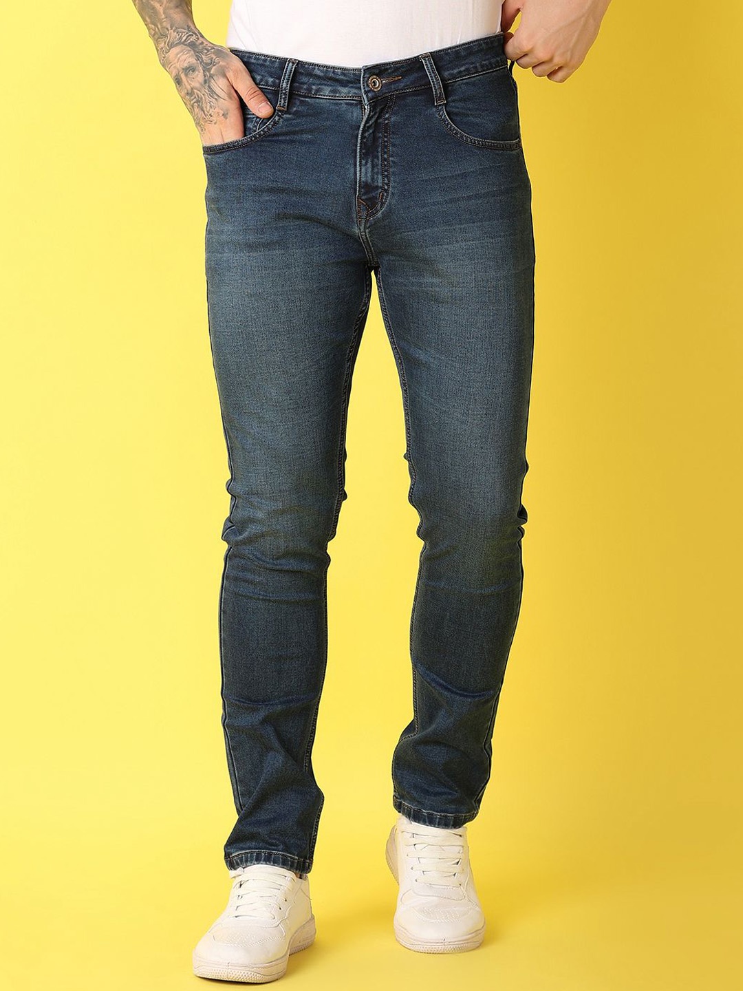 

V-Mart Men Slim Fit Light Fade Stretchable Jeans, Blue