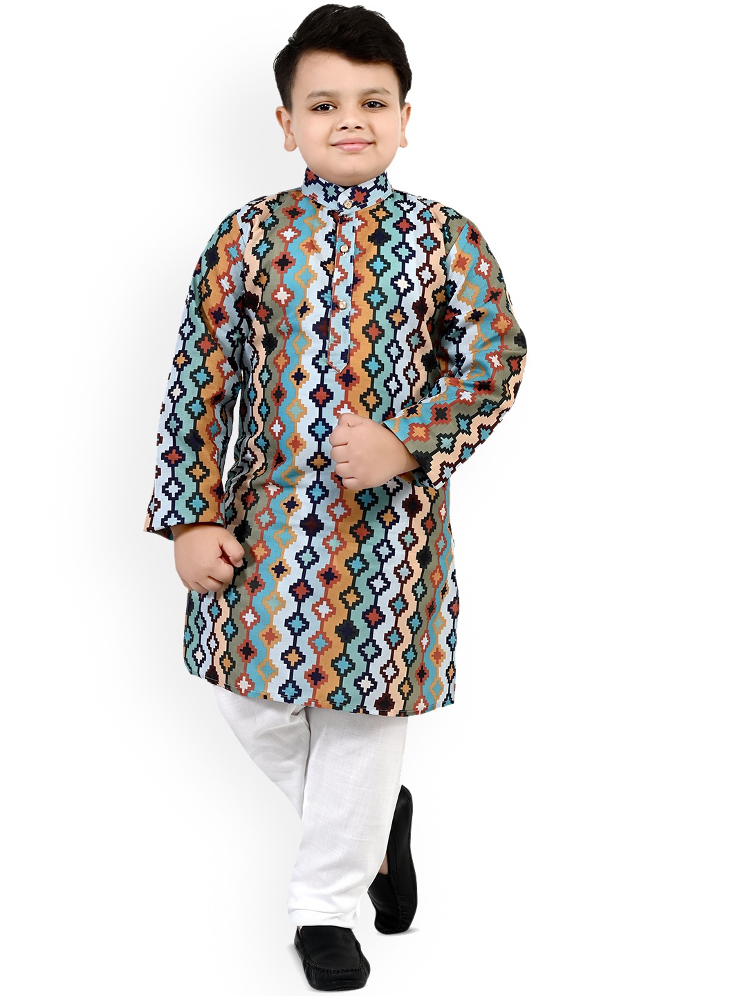 

BAESD Boys Geometric Printed Mandarin Collar Straight Kurta With Pyjamas, Blue