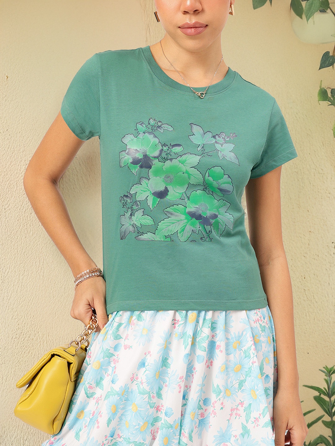 

DressBerry Tropical Oasis Printed T-shirt, Green