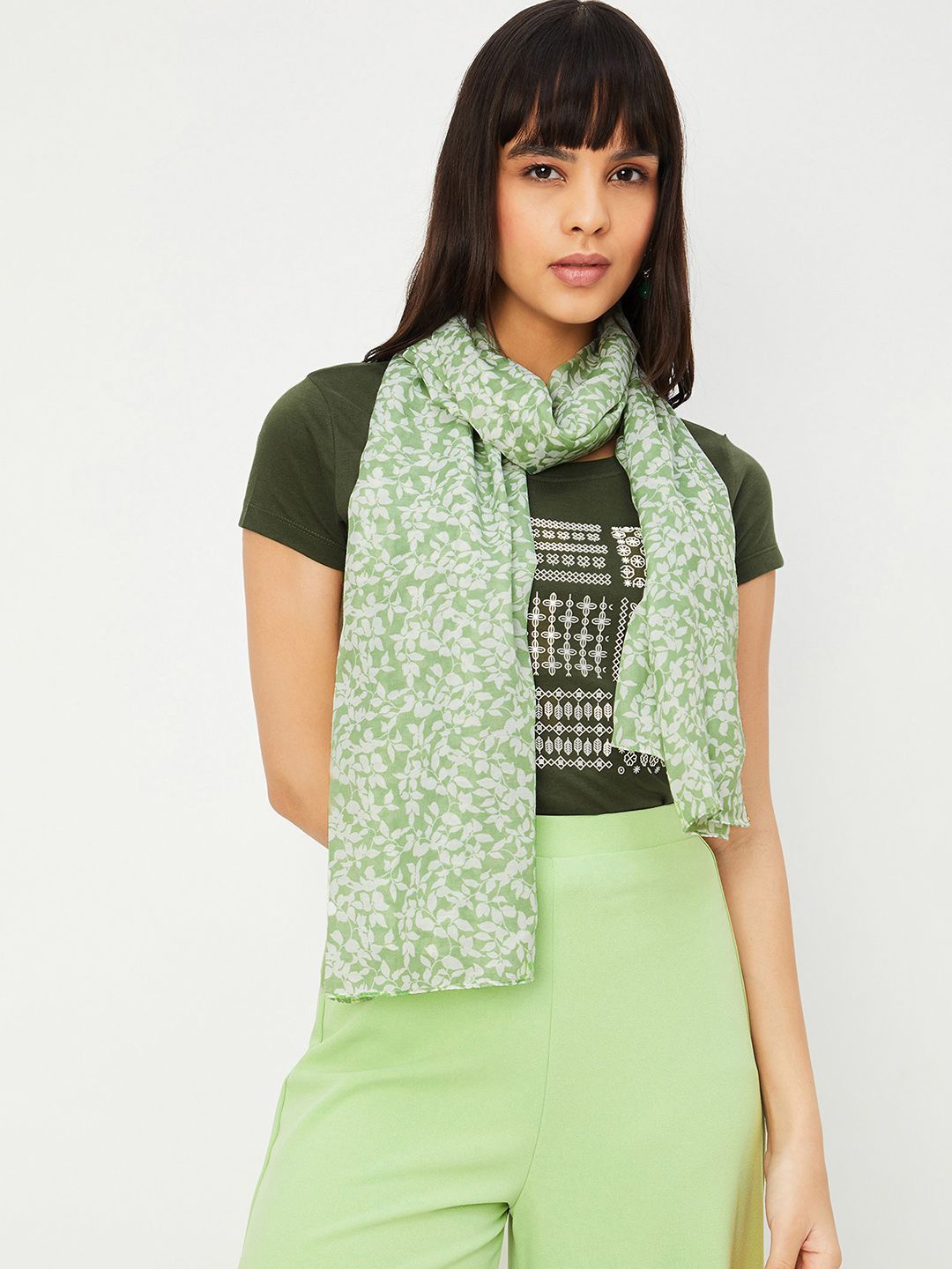 

max Women Printed Scarf, Green