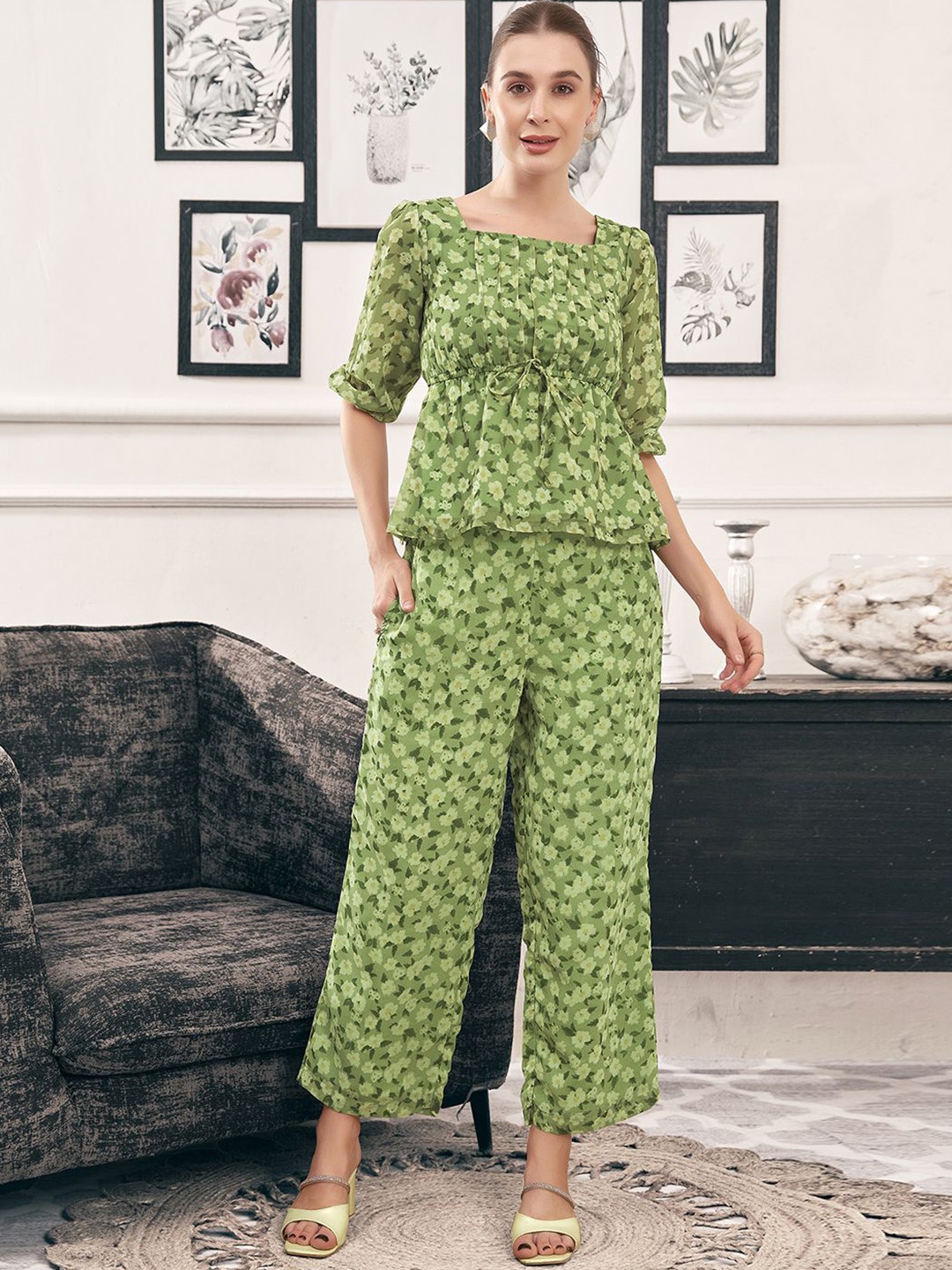 

Selvia Floral Printed Square Neck Top With Trousers, Green