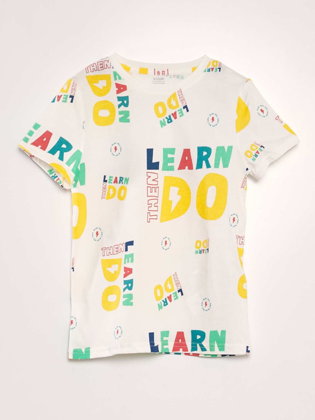 

KIABI Boys Printed Extended Sleeves Applique T-shirt, White