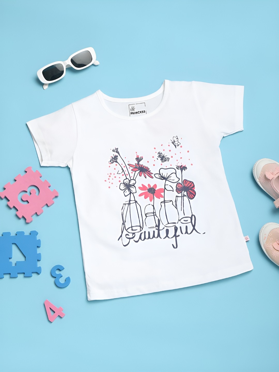 

V-Mart Girls Printed T-shirt, White