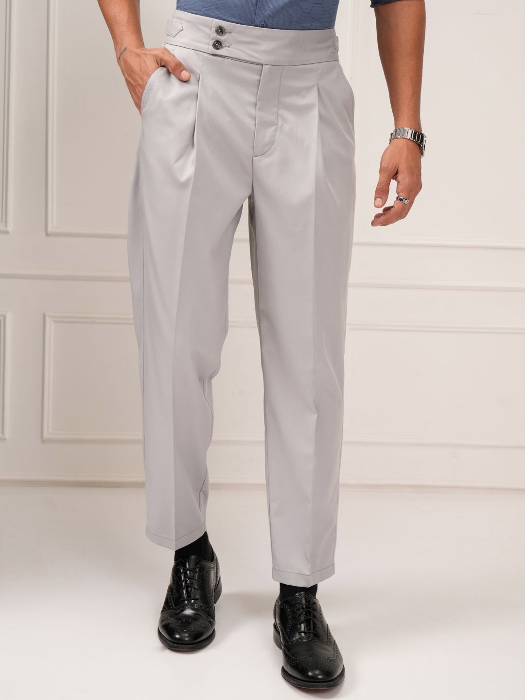 

HIGHLANDER Men Solid Slim Fit Mid-Rise Formal Trousers, Grey