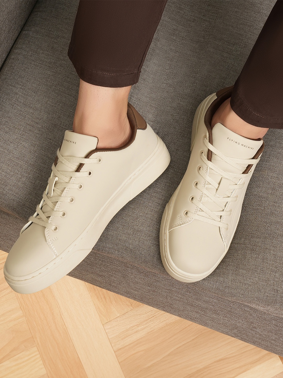 

Flying Machine Men MAHER Sneakers, Beige