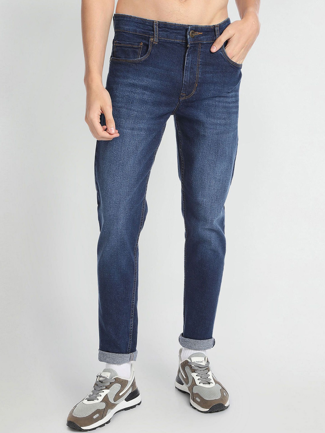 

Flying Machine Men Mid-Rise Tapered Fit Light Fade Jeans, Blue