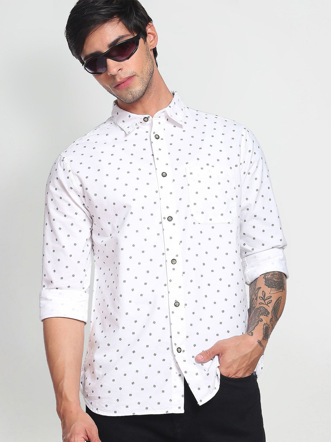 

Flying Machine Men Slim Fit Opaque Printed Casual Shirt, White