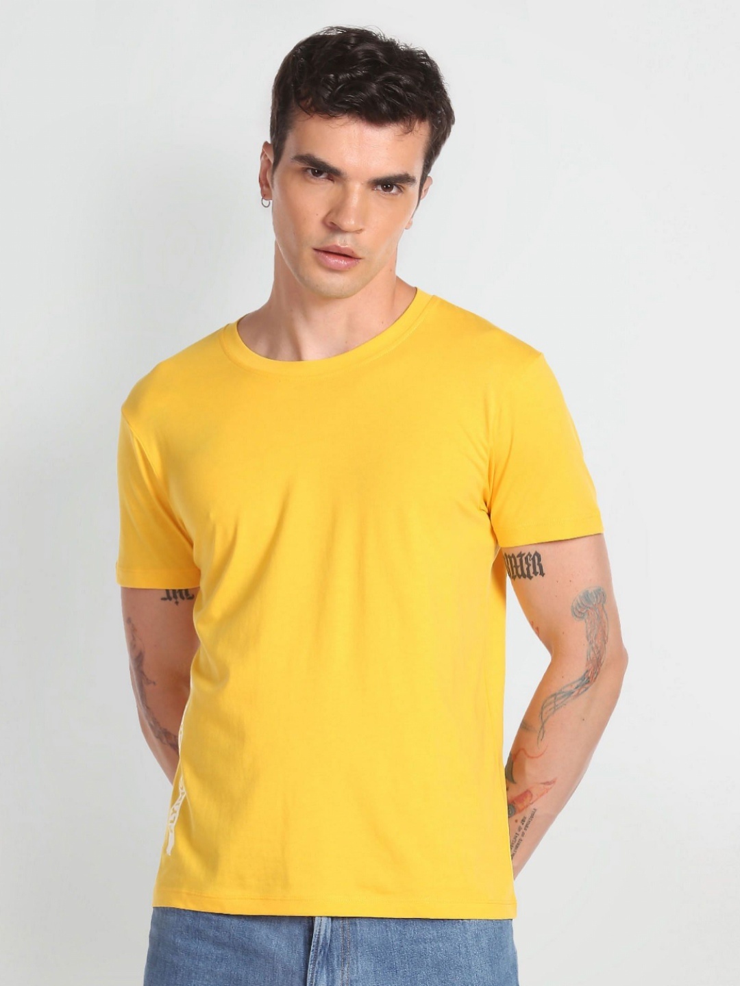 

Flying Machine Men V-Neck Applique Slim Fit T-shirt, Yellow