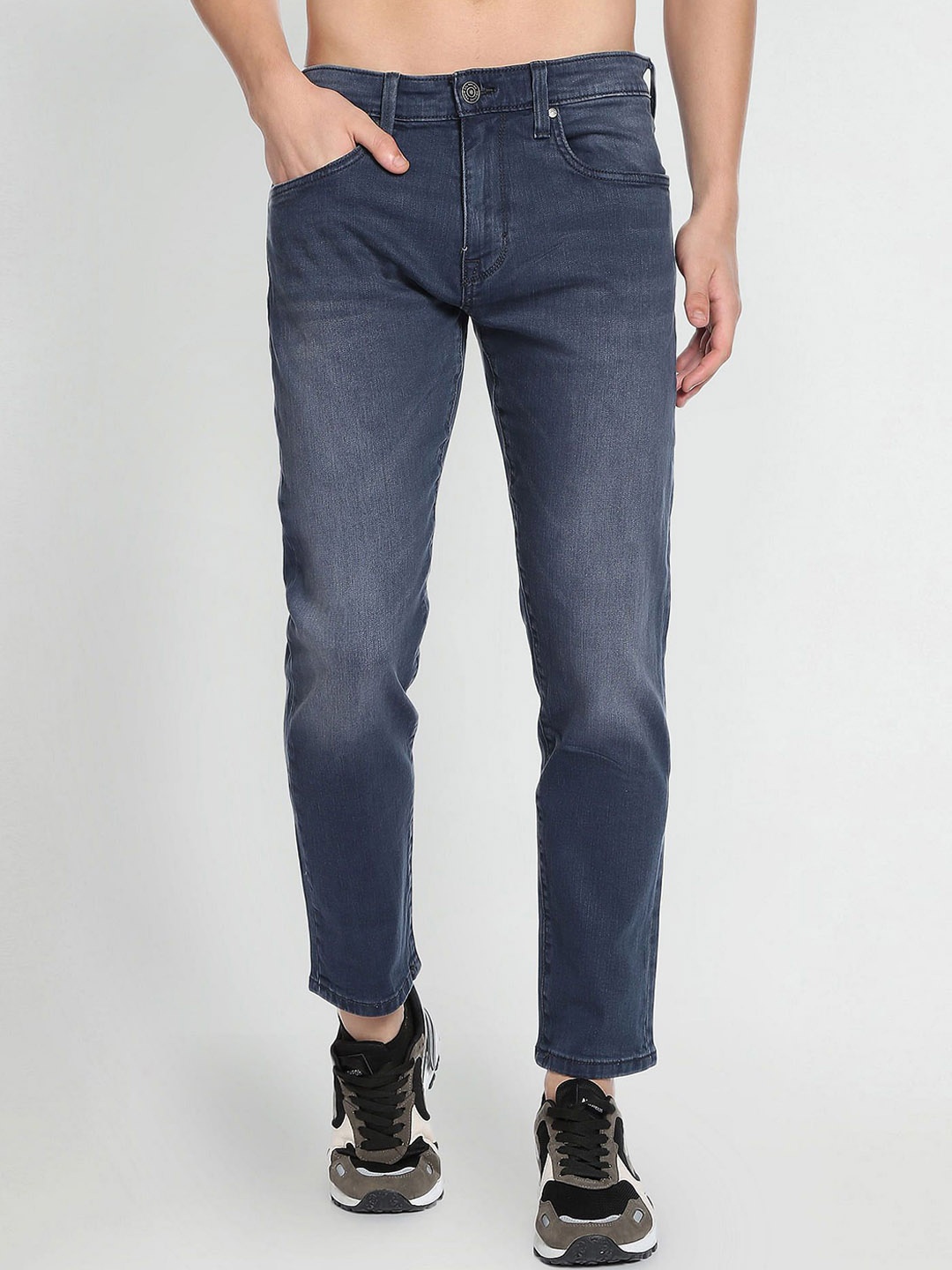

Flying Machine Men Mid-Rise Tapered Fit Light Fade Jeans, Blue