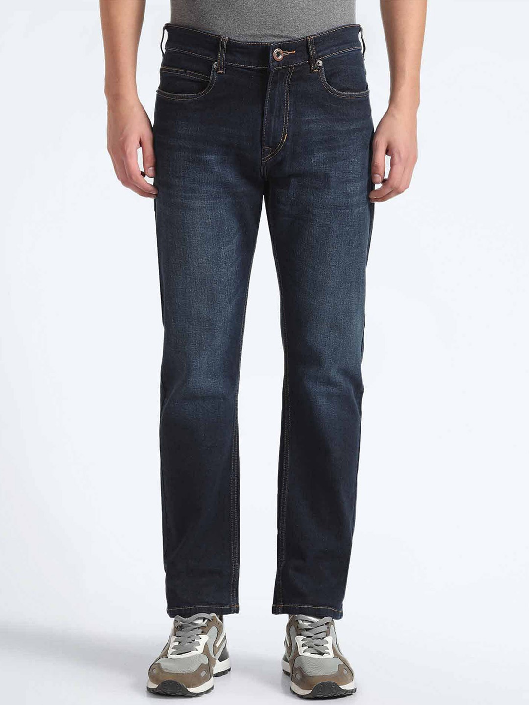 

Flying Machine Men Straight Fit Light Fade Jeans, Blue